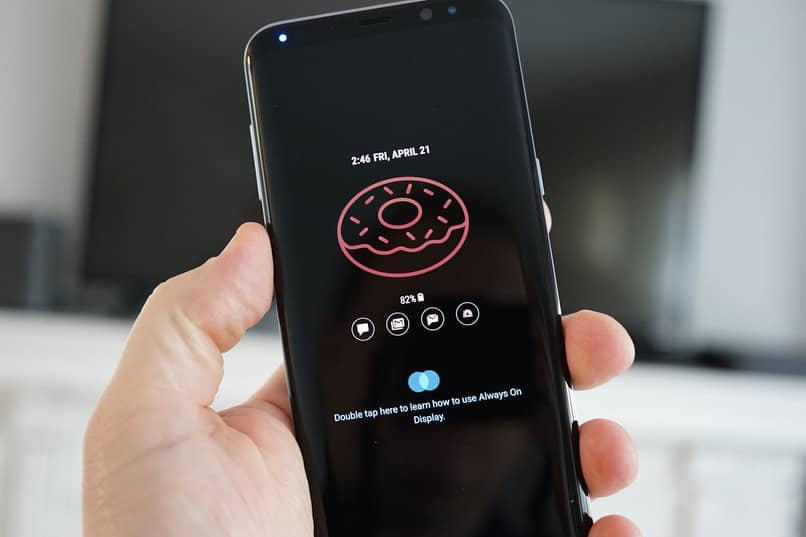 telefono con always on display