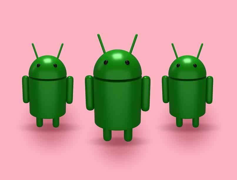 tres androids verdes