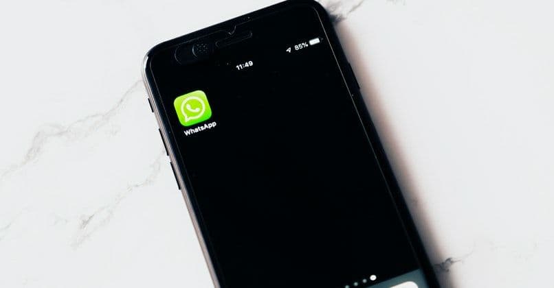mobile WhatsApp-App
