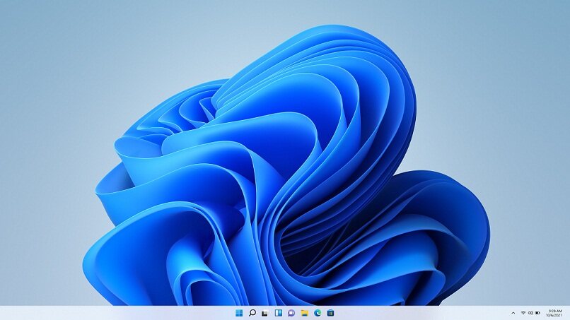 Windows 11 Desktop mit Taskleiste