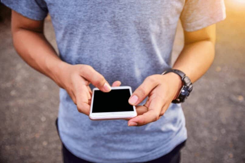 supervisa el movil de tu hijo