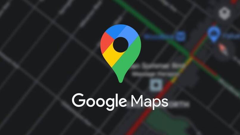 Google Maps-Logo mit dunklem Kartenhintergrund