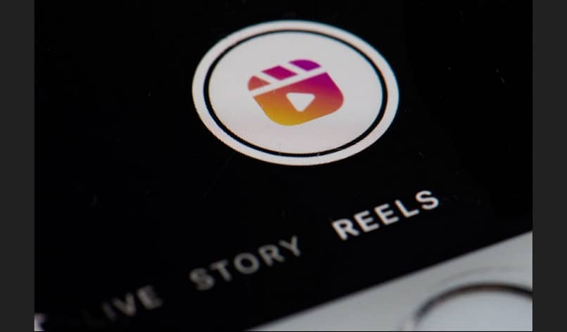 icono de reels dentro de aplicacion de instagram