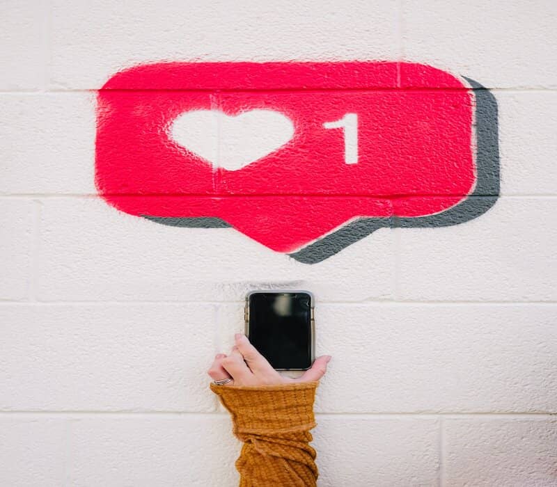 duvarda facebook aşk bildirimi