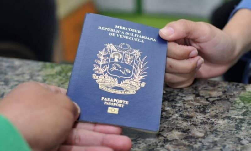 Venezuela pasaportu alan eller