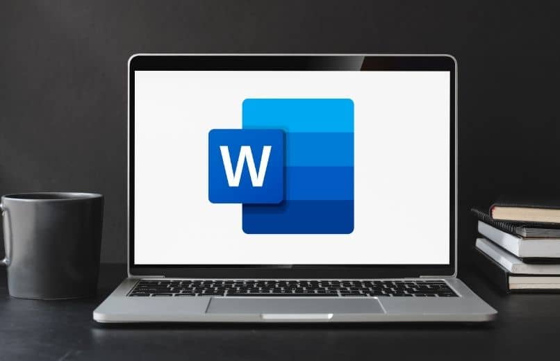 Verwenden Sie Microsoft Word auf einem Laptop