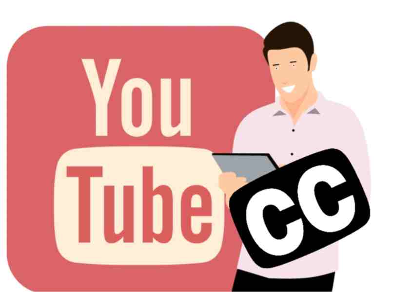 persona observa video con subtitulos